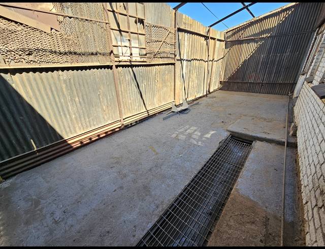297M² FACTORY TO LET IN ANDERBOLT